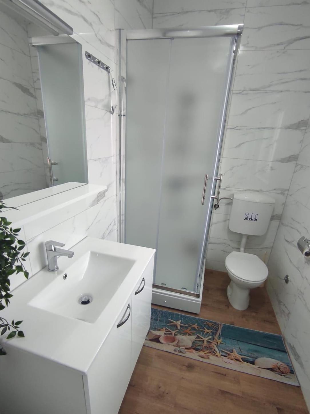 Apartman Jenny-Porec Kosinozici Zewnętrze zdjęcie