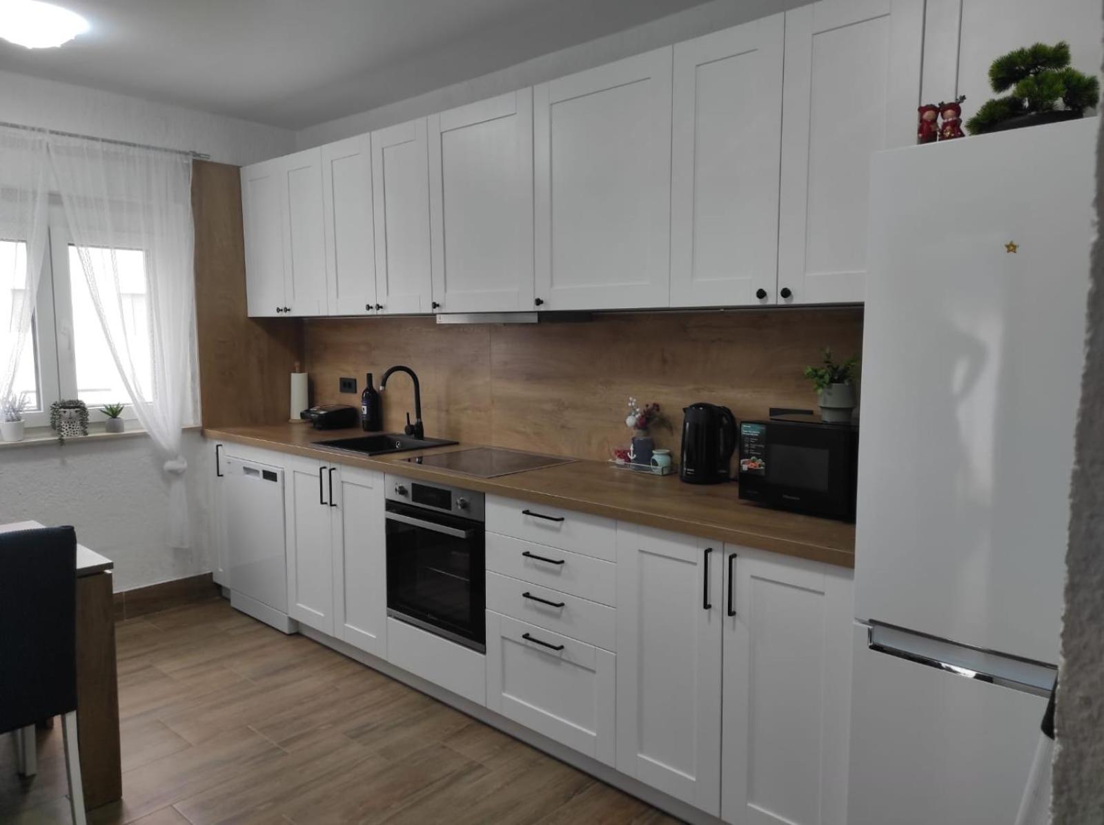 Apartman Jenny-Porec Kosinozici Zewnętrze zdjęcie